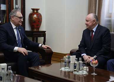 Генеральный директор Рособоронэкспорта провел рабочую встречу с Послом России в Китае